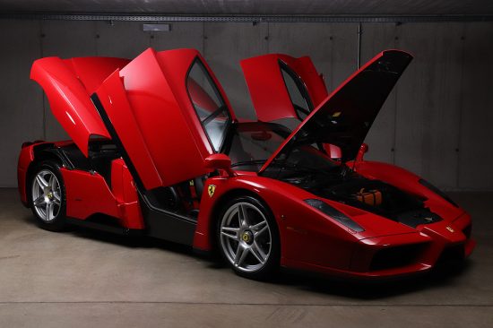 Ferrari Enzo *1_owner*ClassicheCertificate*ServiceNew*onStock* bei THE CANDYSHOP – RR MOTORS in 